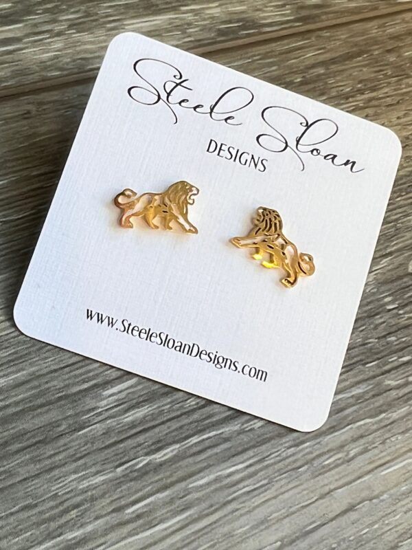 Lions-earrings-Lion-gold-stud-earrings-1.jpeg Lions-earrings-Lion-gold-stud-earrings-1.jpeg
