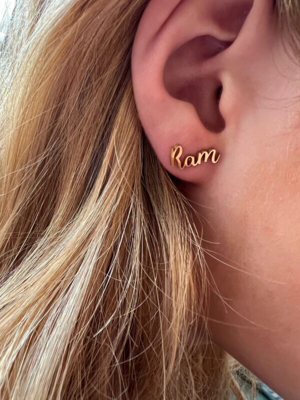 Ram-earring-gold-stud-earring-1.jpeg Ram-earring-gold-stud-earring-1.jpeg